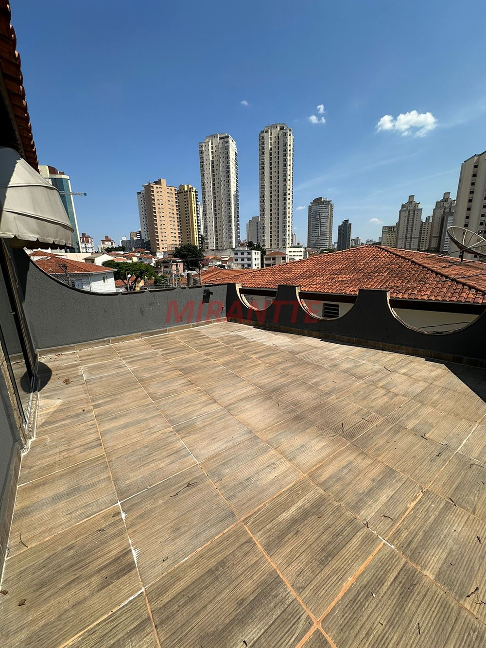 Sobrado de 213.98m² com 3 quartos em Mandaqui