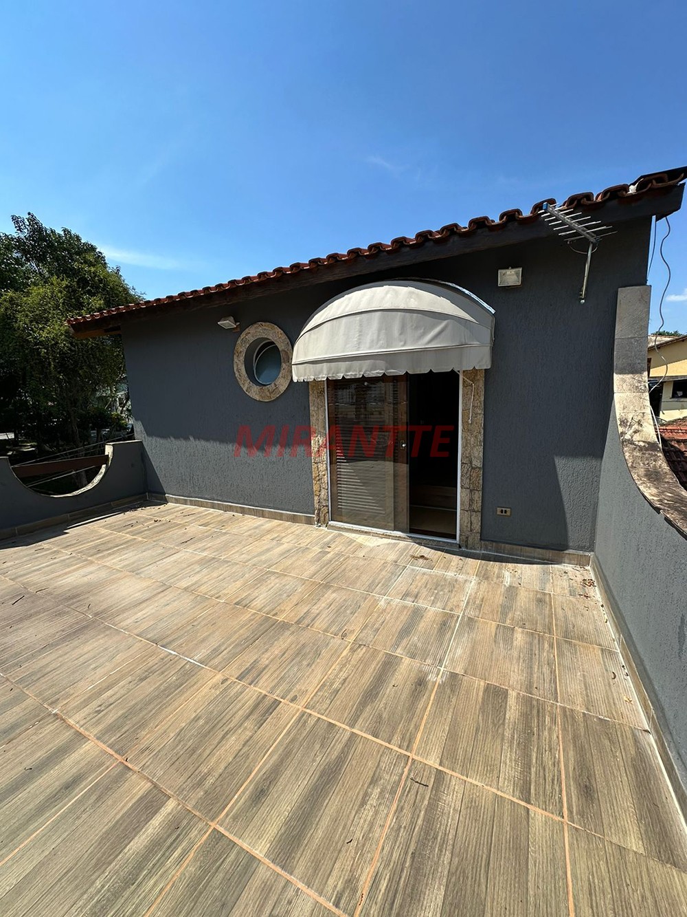 Sobrado de 213.98m² com 3 quartos em Mandaqui