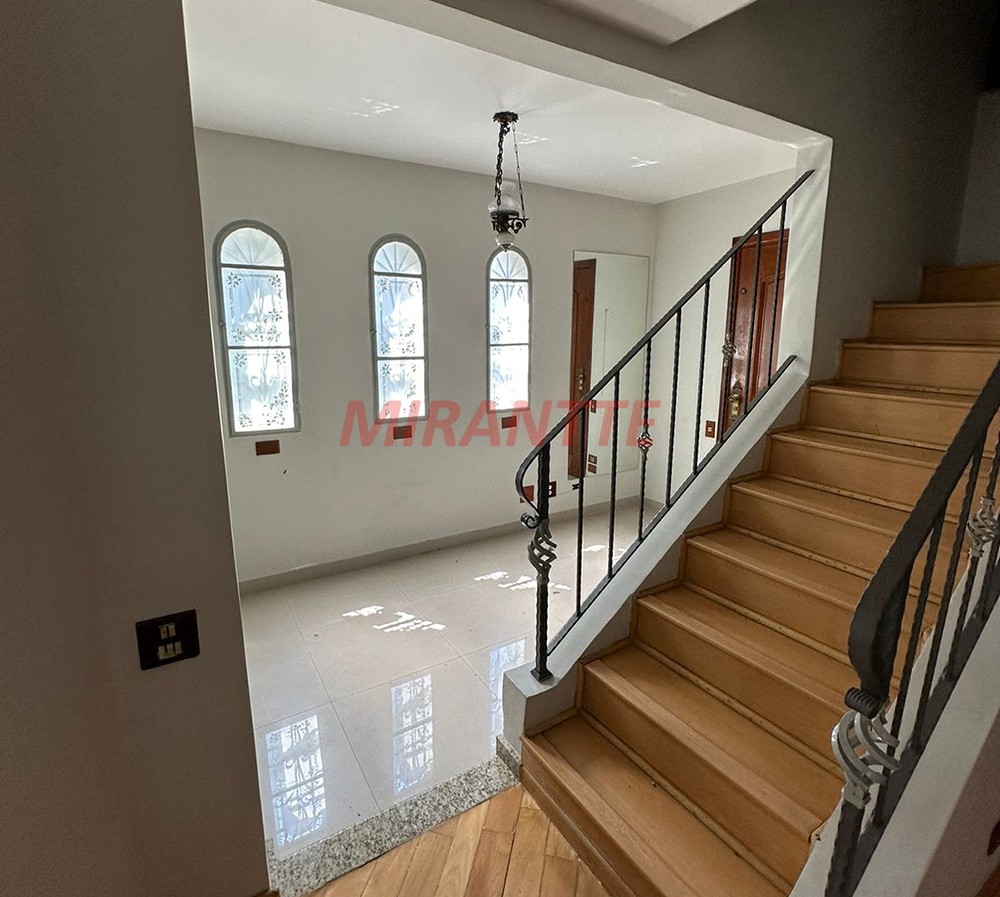 Sobrado de 213.98m² com 3 quartos em Mandaqui