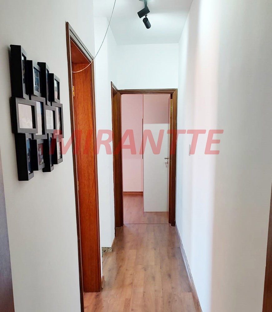 Sobrado de 200m² com 3 quartos em Vila Maranduba