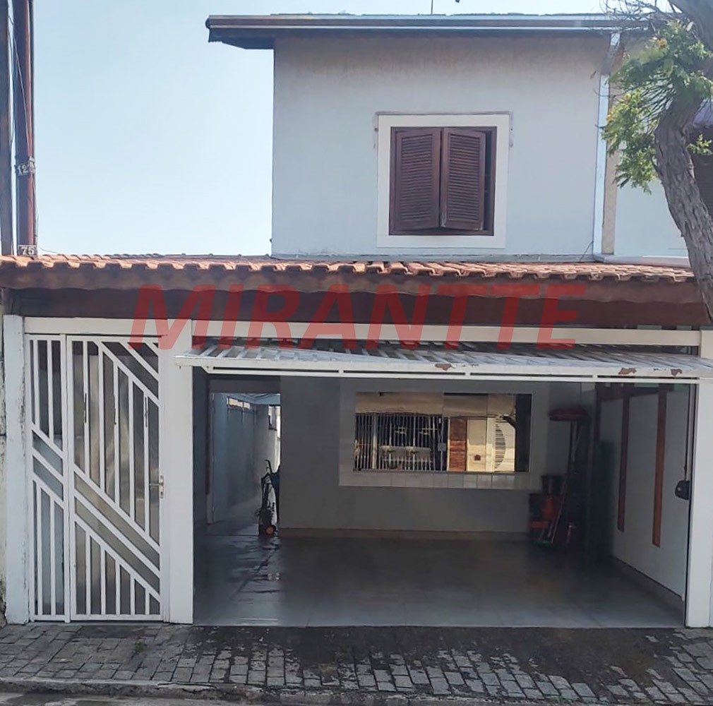Sobrado de 200m² com 3 quartos em Vila Maranduba