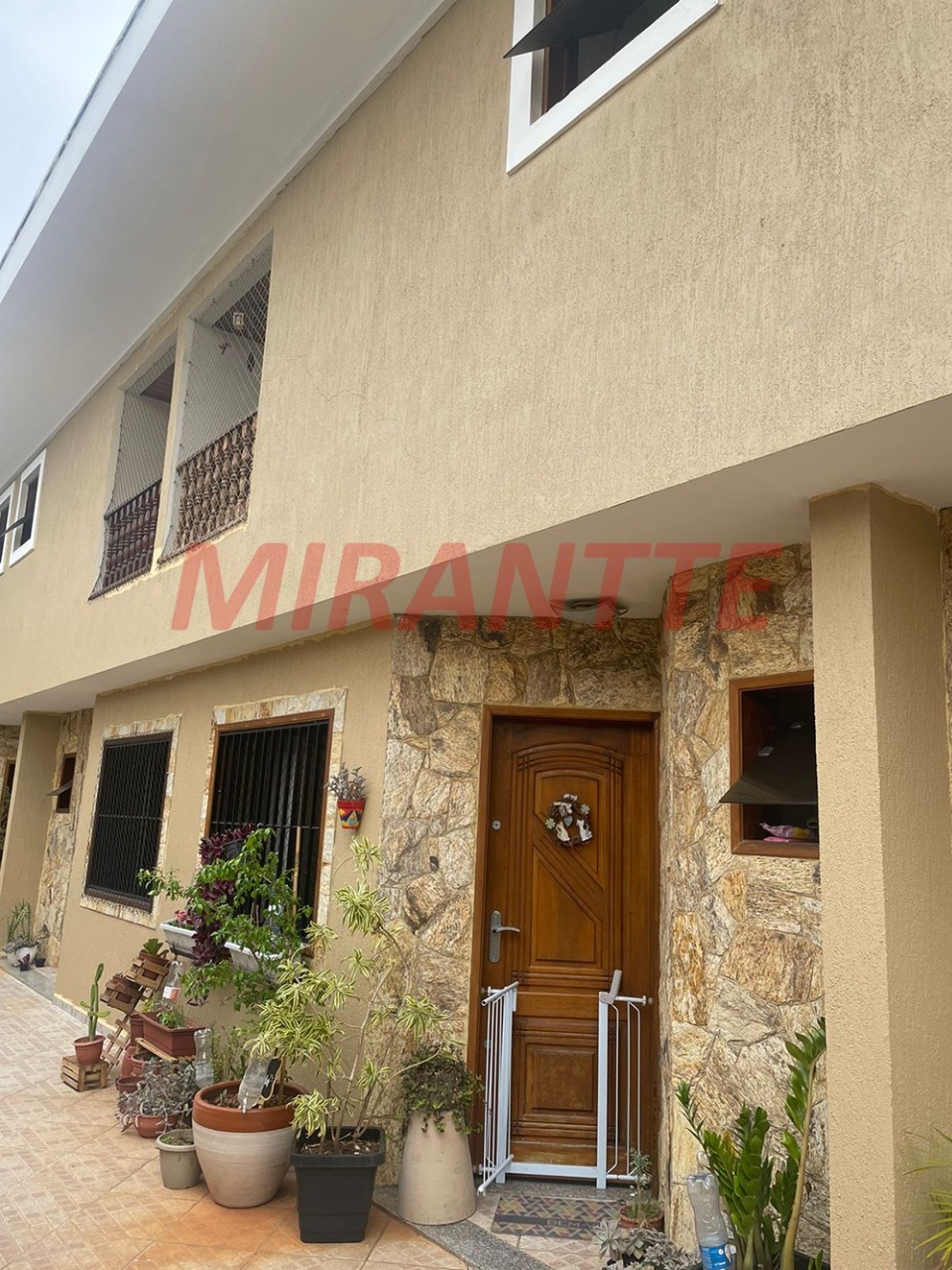 Cond. fechado de 195m² com 3 quartos em Parada Inglesa