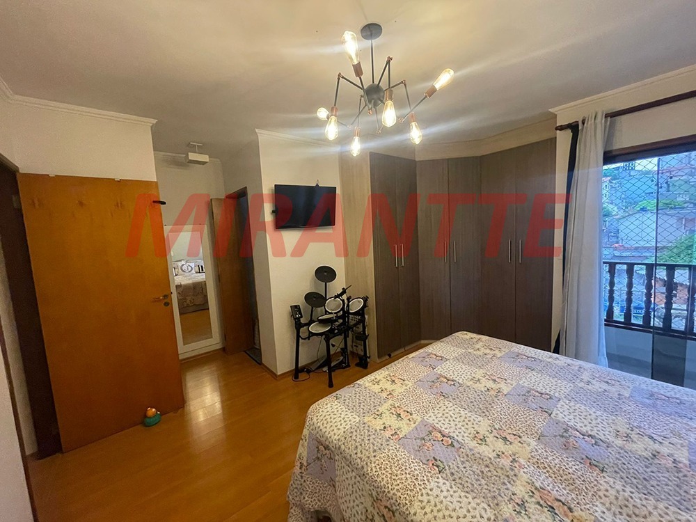 Cond. fechado de 195m² com 3 quartos em Parada Inglesa
