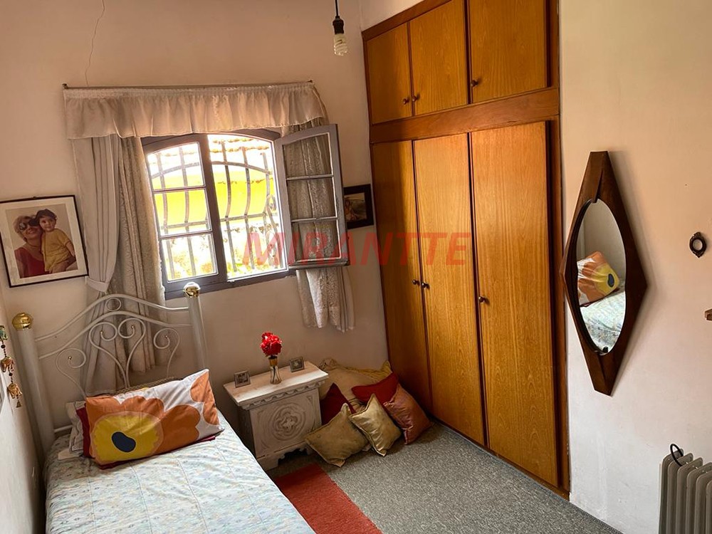 Sobrado de 180m² com 5 quartos em Tremembe