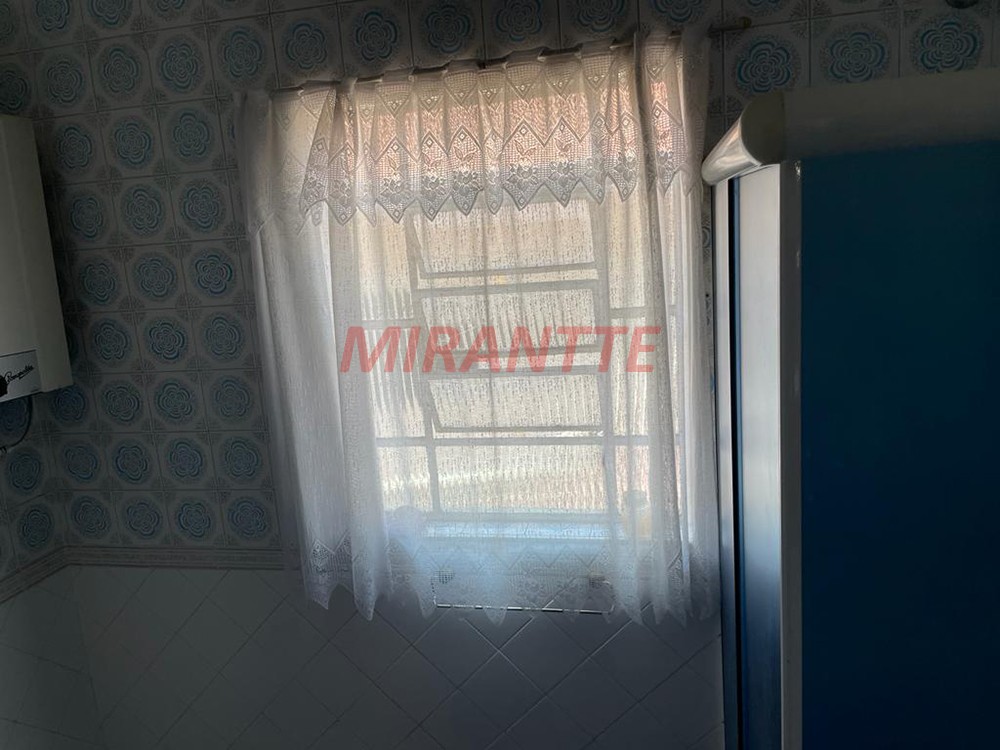 Sobrado de 180m² com 5 quartos em Tremembe
