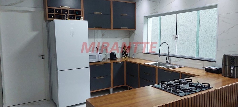 Sobrado de 150m² com 3 quartos em Penha