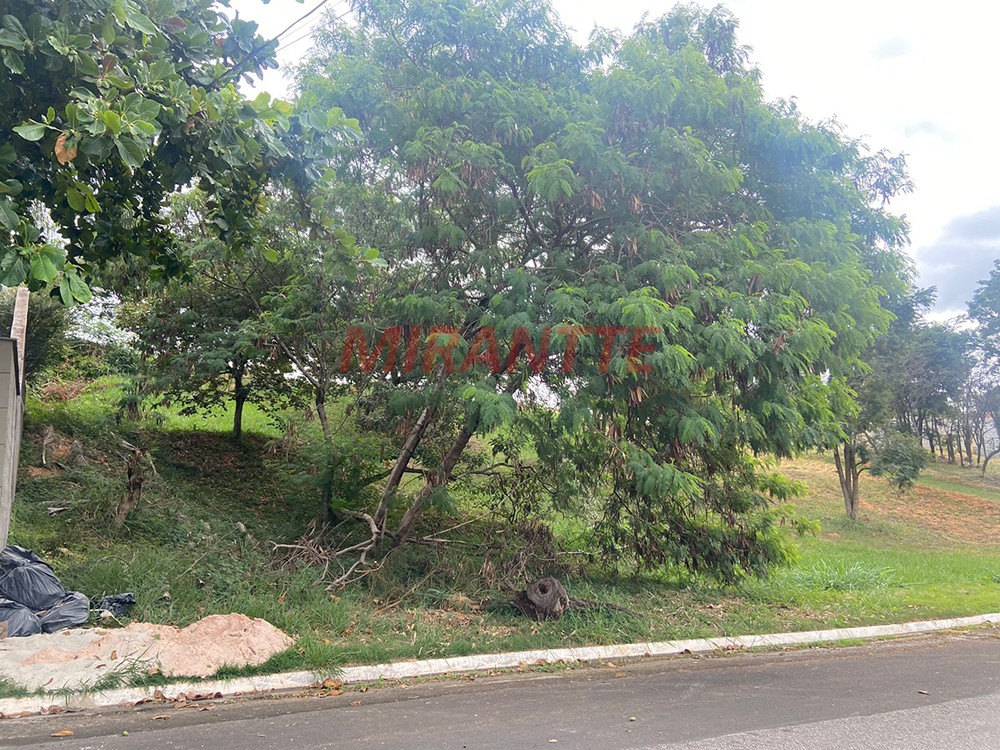 Terreno de 1200m² em Caxambú