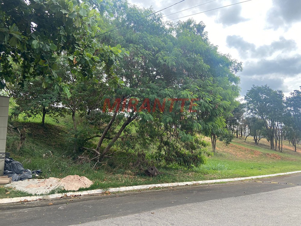 Terreno de 1200m² em Caxambú