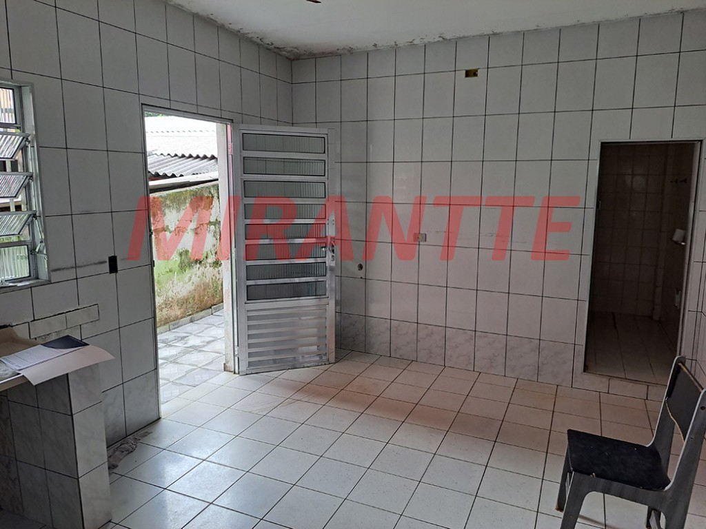 Sobrado de 68m² com 4 quartos em Vila Amalia