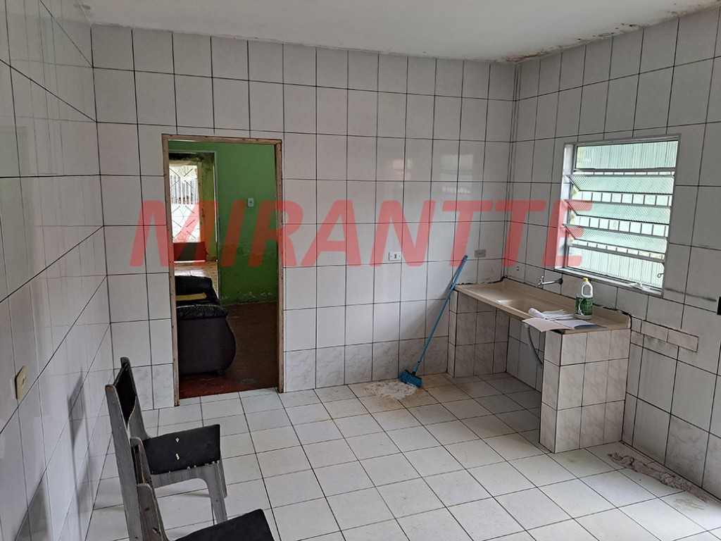 Sobrado de 68m² com 4 quartos em Vila Amalia
