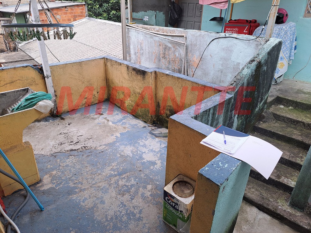 Sobrado de 68m² com 4 quartos em Vila Amalia