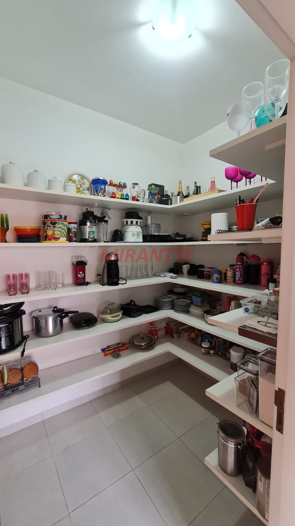 Sobrado de 265m² com 4 quartos em Palmas Do Tremembé
