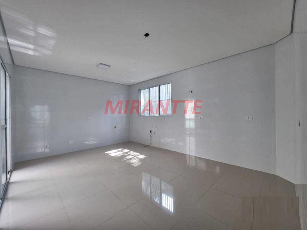 Sobrado de 185m² com 4 quartos em Tremembe