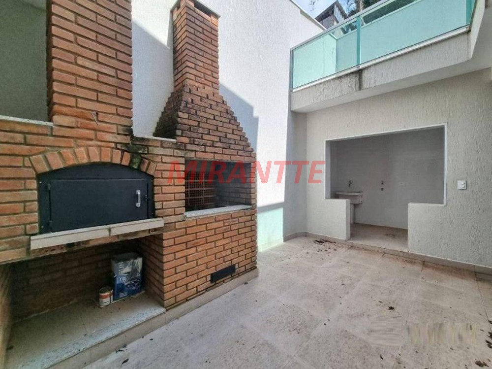 Sobrado de 185m² com 4 quartos em Tremembe