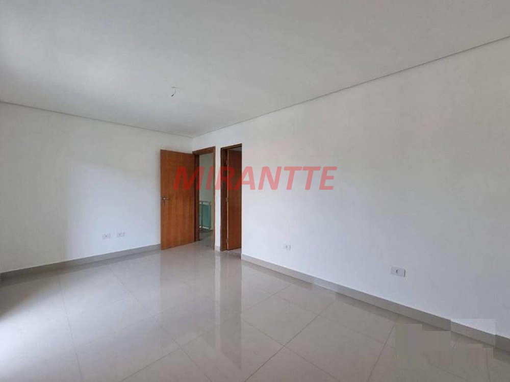Sobrado de 185m² com 4 quartos em Tremembe