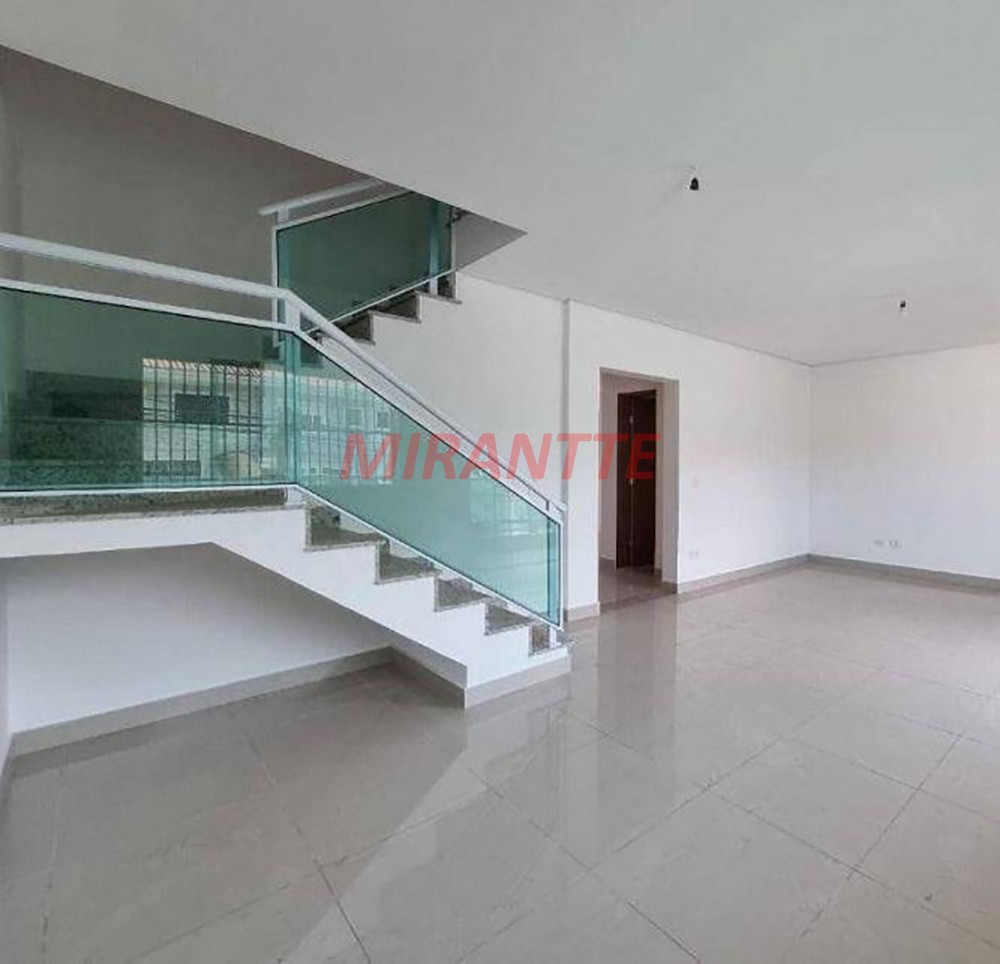 Sobrado de 185m² com 4 quartos em Tremembe