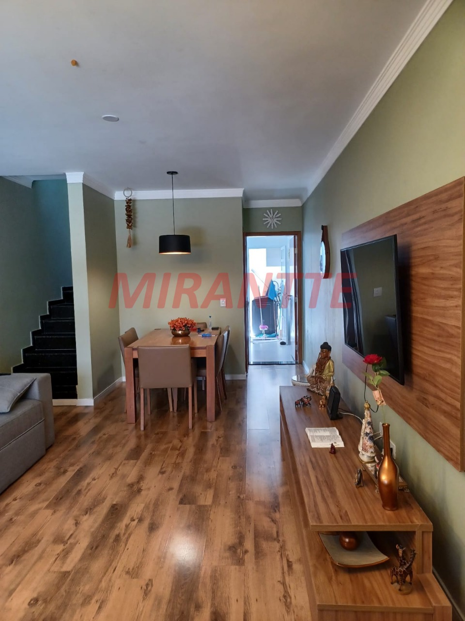 Sobrado de 118m² com 3 quartos em Santa Terezinha