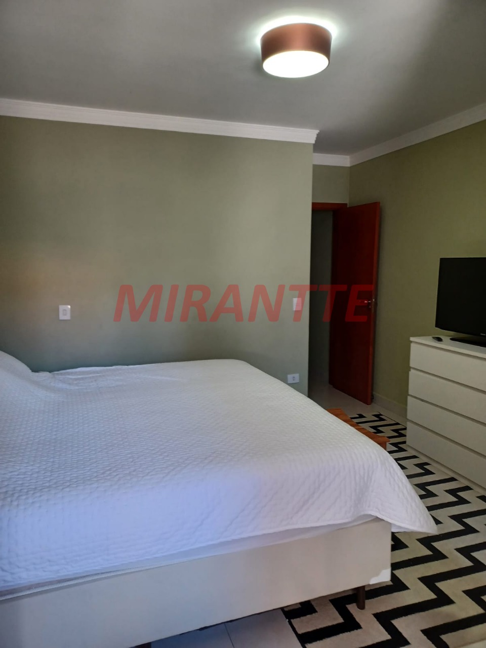 Sobrado de 118m² com 3 quartos em Santa Terezinha