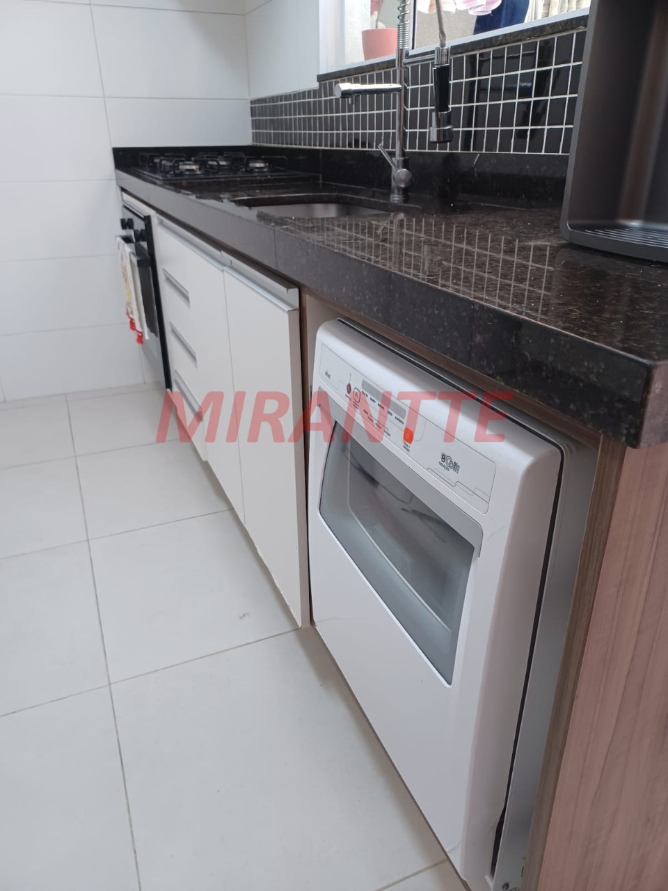 Sobrado de 118m² com 3 quartos em Santa Terezinha