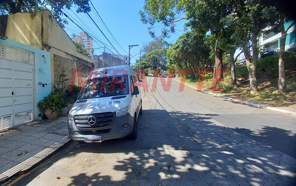 Sobrado de 220m² com 6 quartos em Jardim São Paulo