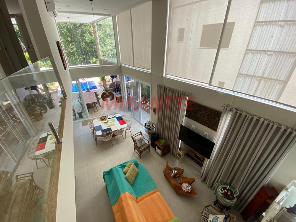 Cond. fechado de 300m² com 5 quartos em RIVIERA DE SAO LOURENCO