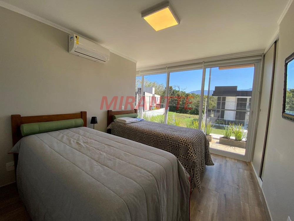 Cond. fechado de 300m² com 5 quartos em RIVIERA DE SAO LOURENCO