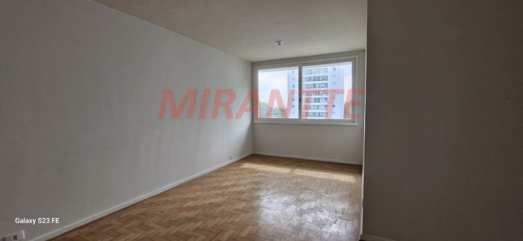 Apartamento de 90m² com 3 quartos em Vila Ester