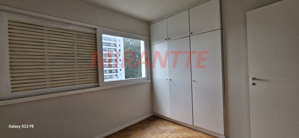 Apartamento de 90m² com 3 quartos em Vila Ester