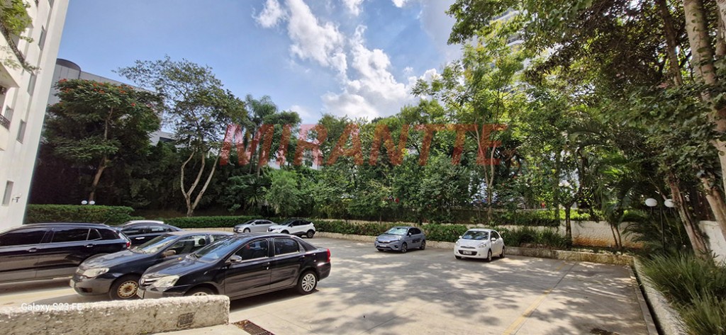 Apartamento de 90m² com 3 quartos em Vila Ester