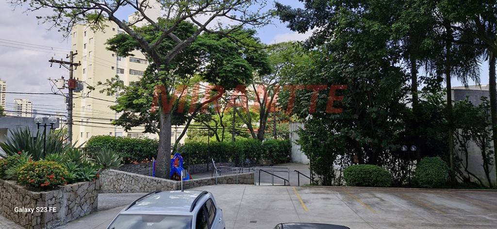 Apartamento de 90m² com 3 quartos em Vila Ester
