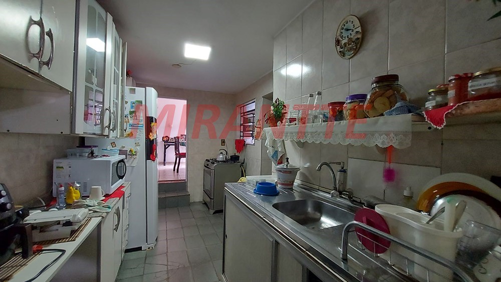Casa terrea de 100m² com 4 quartos em Vila Dionisia