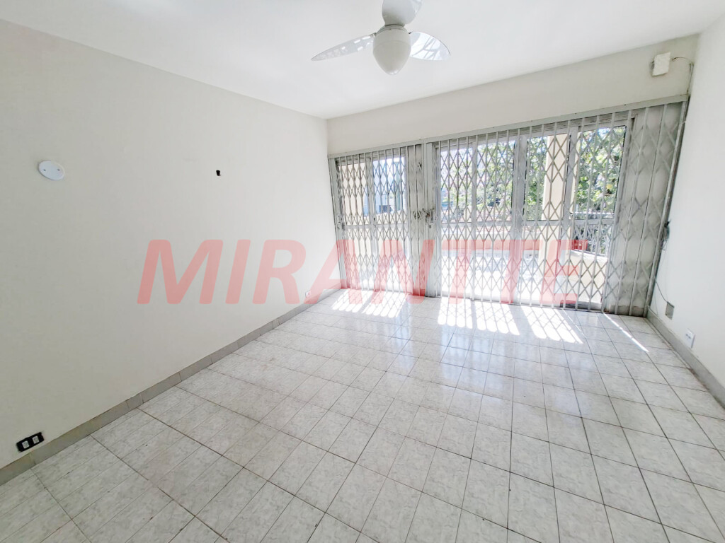Sobrado de 206m² com 4 quartos em Imirim
