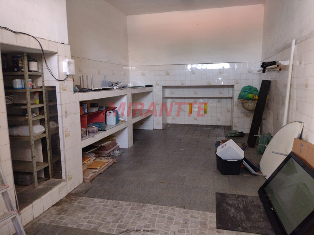 Sobrado de 206m² com 4 quartos em Imirim