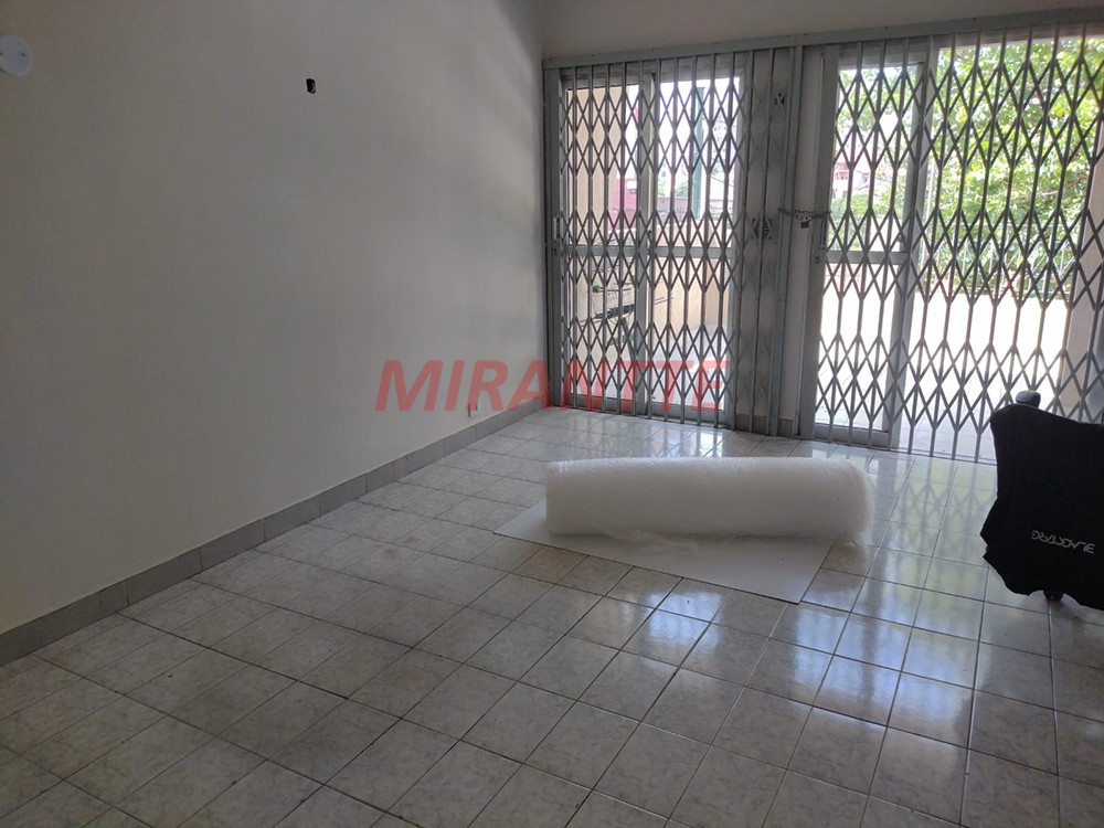 Sobrado de 206m² com 4 quartos em Imirim
