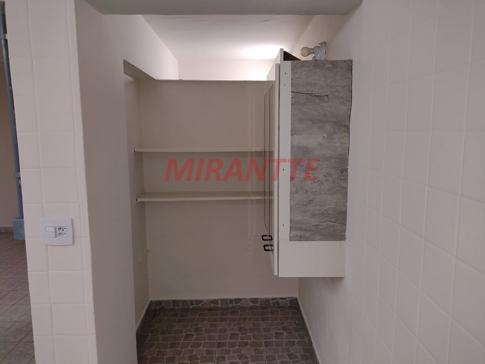 Sobrado de 206m² com 4 quartos em Imirim