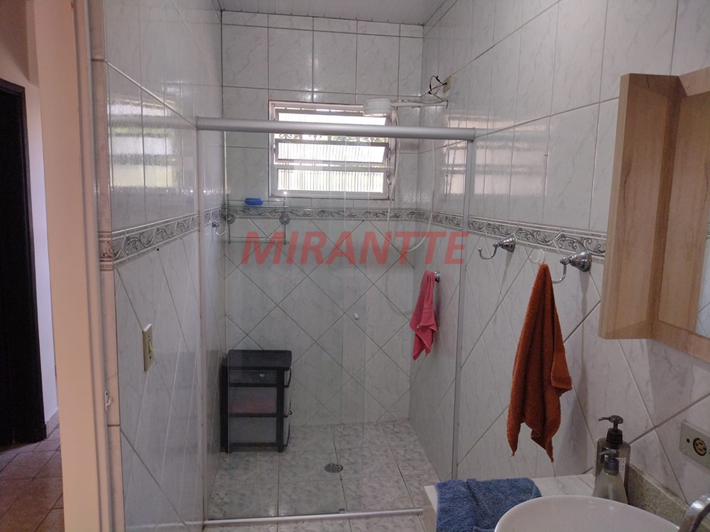Sobrado de 206m² com 4 quartos em Imirim