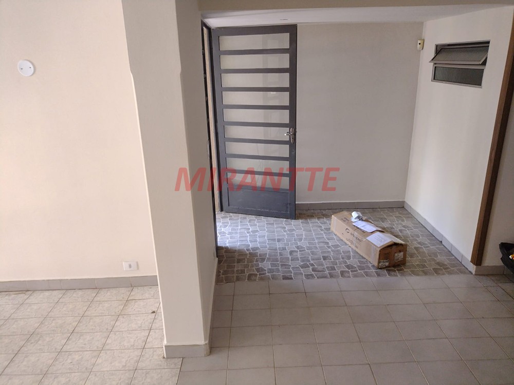 Sobrado de 206m² com 4 quartos em Imirim