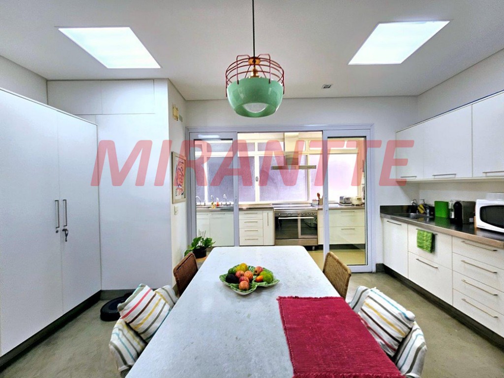 Apartamento de 276m² com 3 quartos em Jardim America