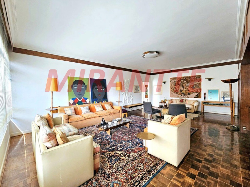 Apartamento de 276m² com 3 quartos em Jardim America