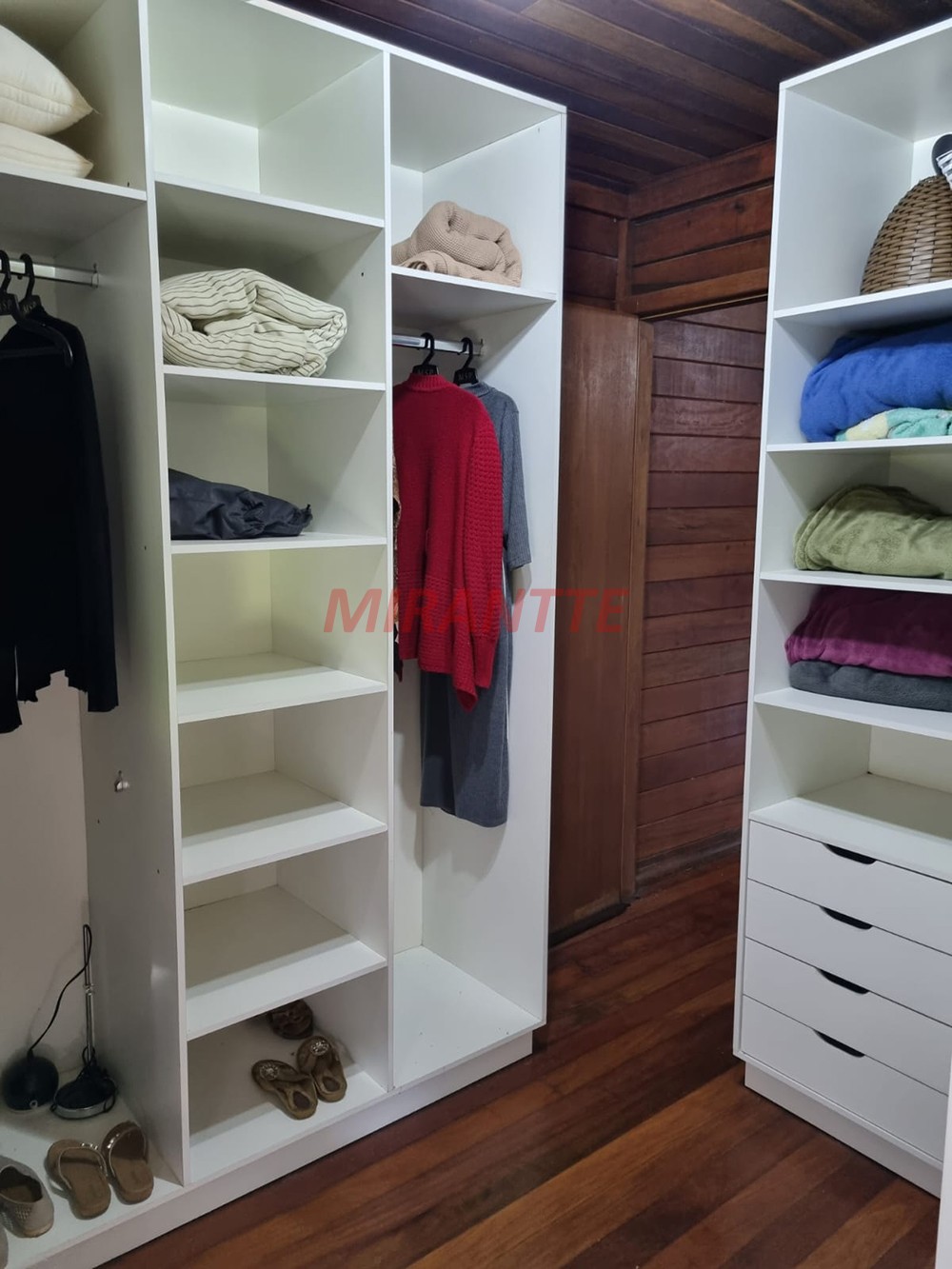 Sobrado de 250m² com 3 quartos em Serra da Cantareira