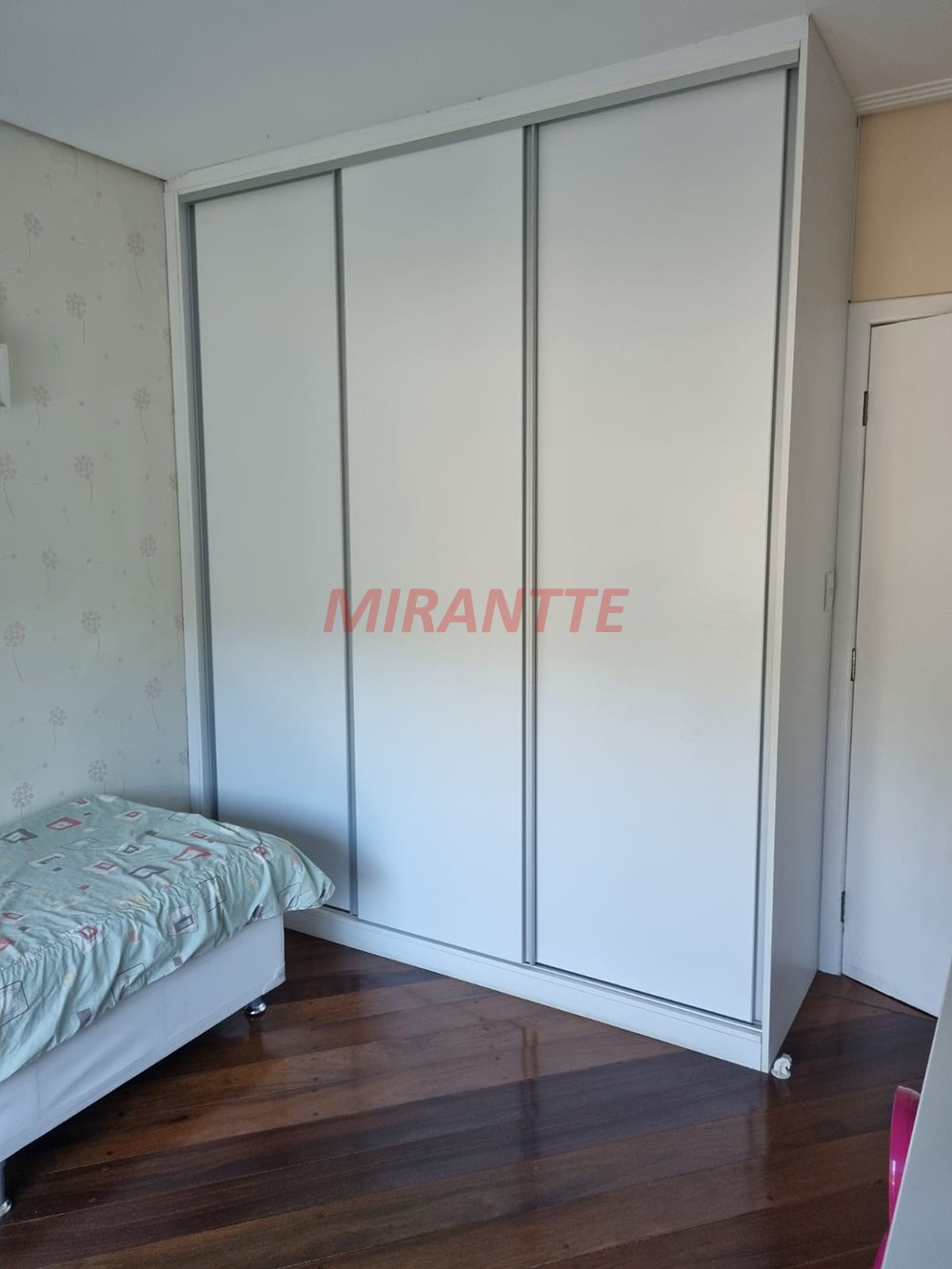 Sobrado de 250m² com 3 quartos em Serra da Cantareira