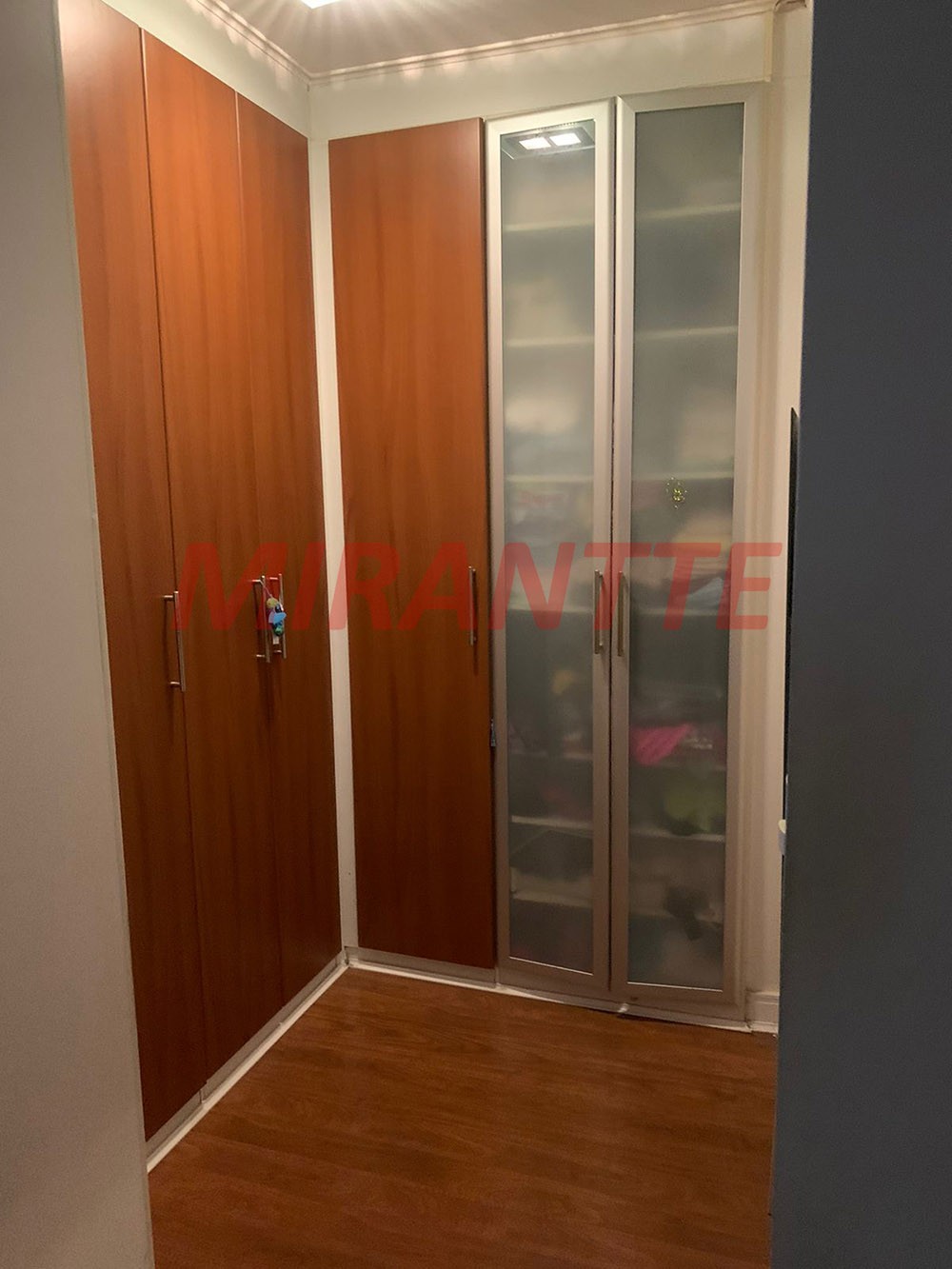 Cond. fechado de 170m² com 4 quartos em Vila Carrao