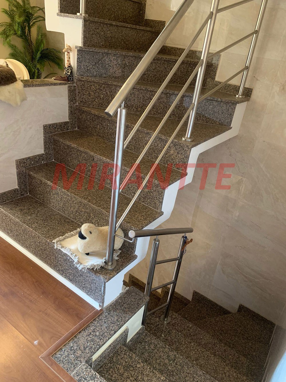 Cond. fechado de 170m² com 4 quartos em Vila Carrao