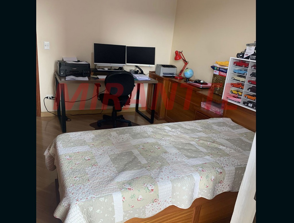 Apartamento de 194m² com 4 quartos em Água Fria