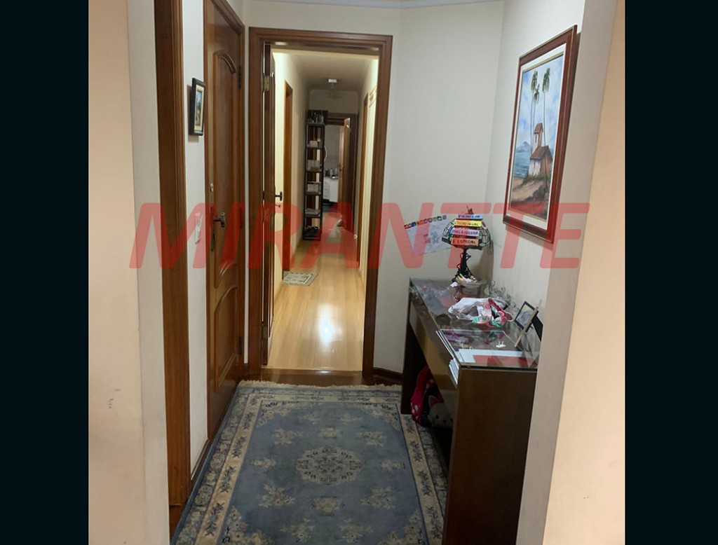 Apartamento de 194m² com 4 quartos em Água Fria
