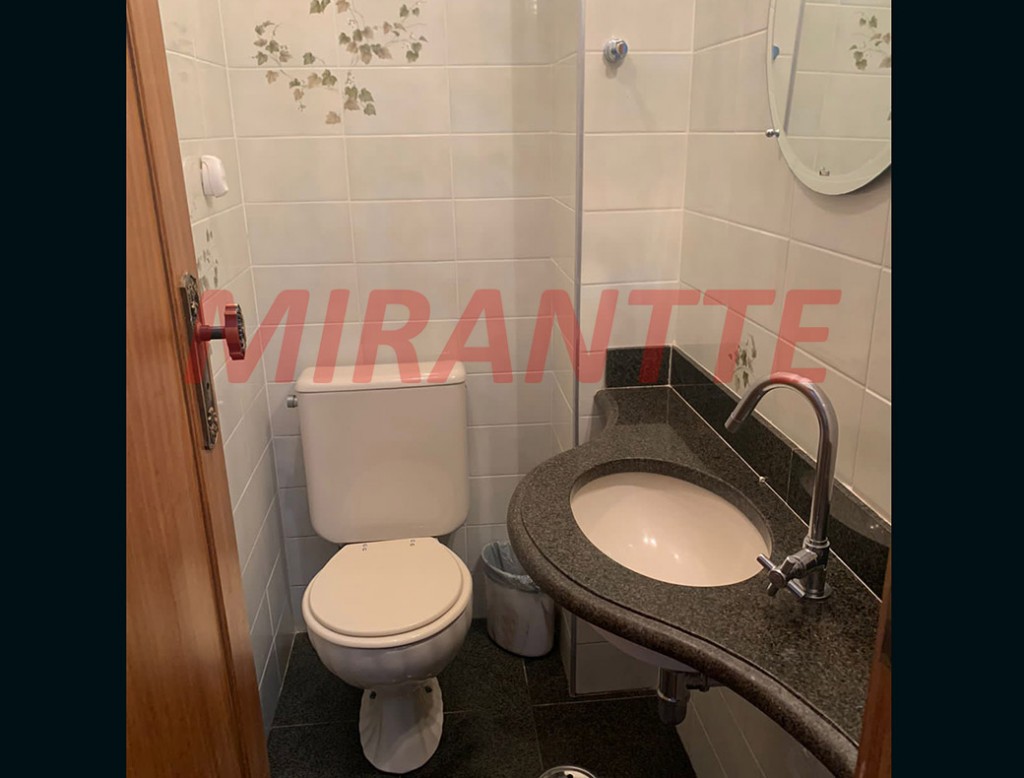 Apartamento de 194m² com 4 quartos em Água Fria