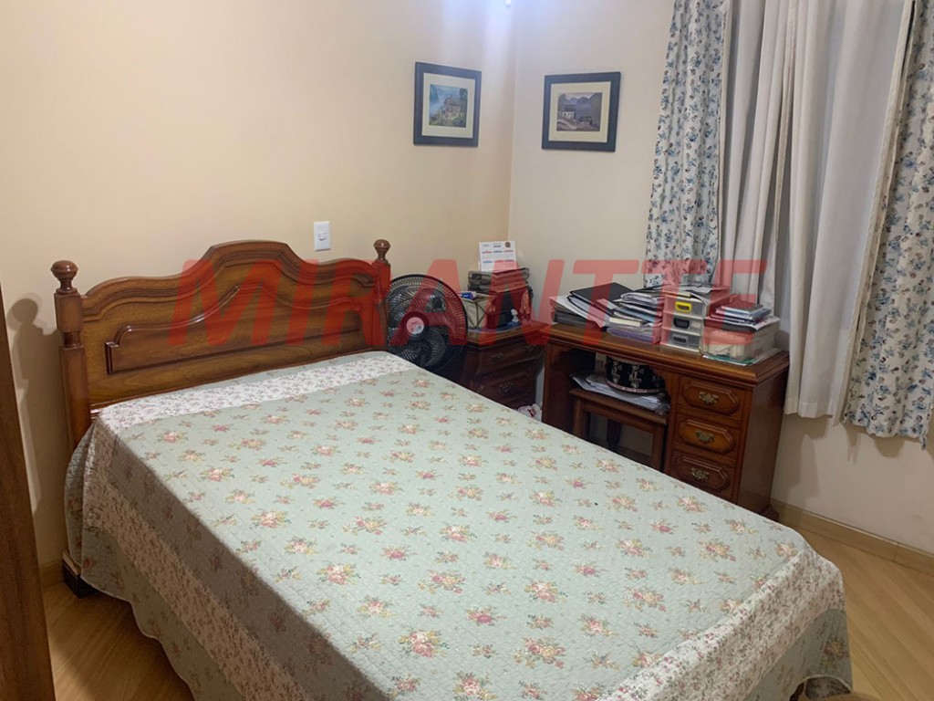 Apartamento de 194m² com 4 quartos em Água Fria