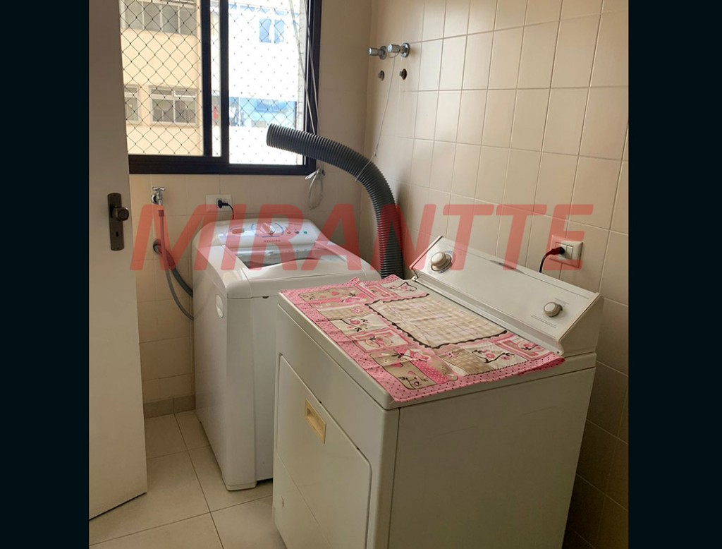 Apartamento de 194m² com 4 quartos em Água Fria