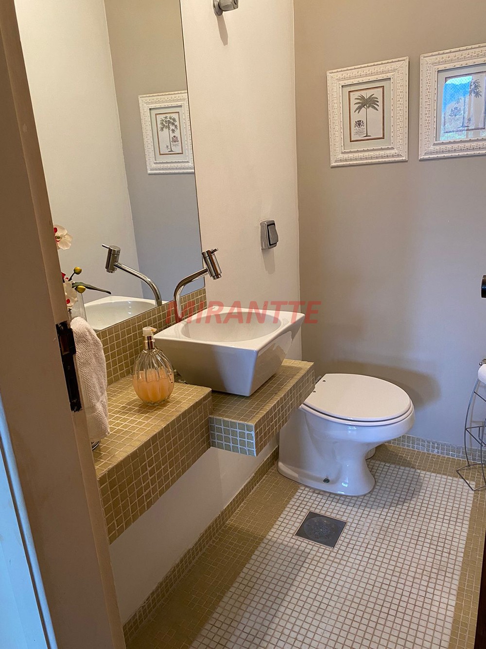 Apartamento de 154m² com 4 quartos em Horto Florestal