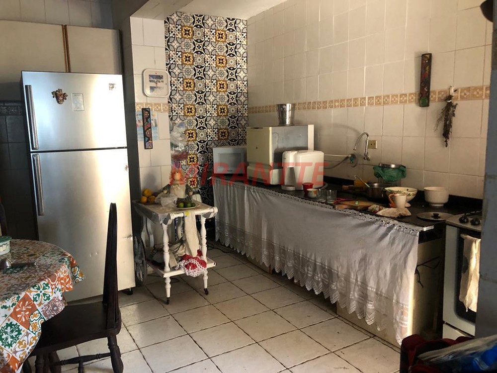 Cond. fechado de 145m² com 3 quartos em Centro